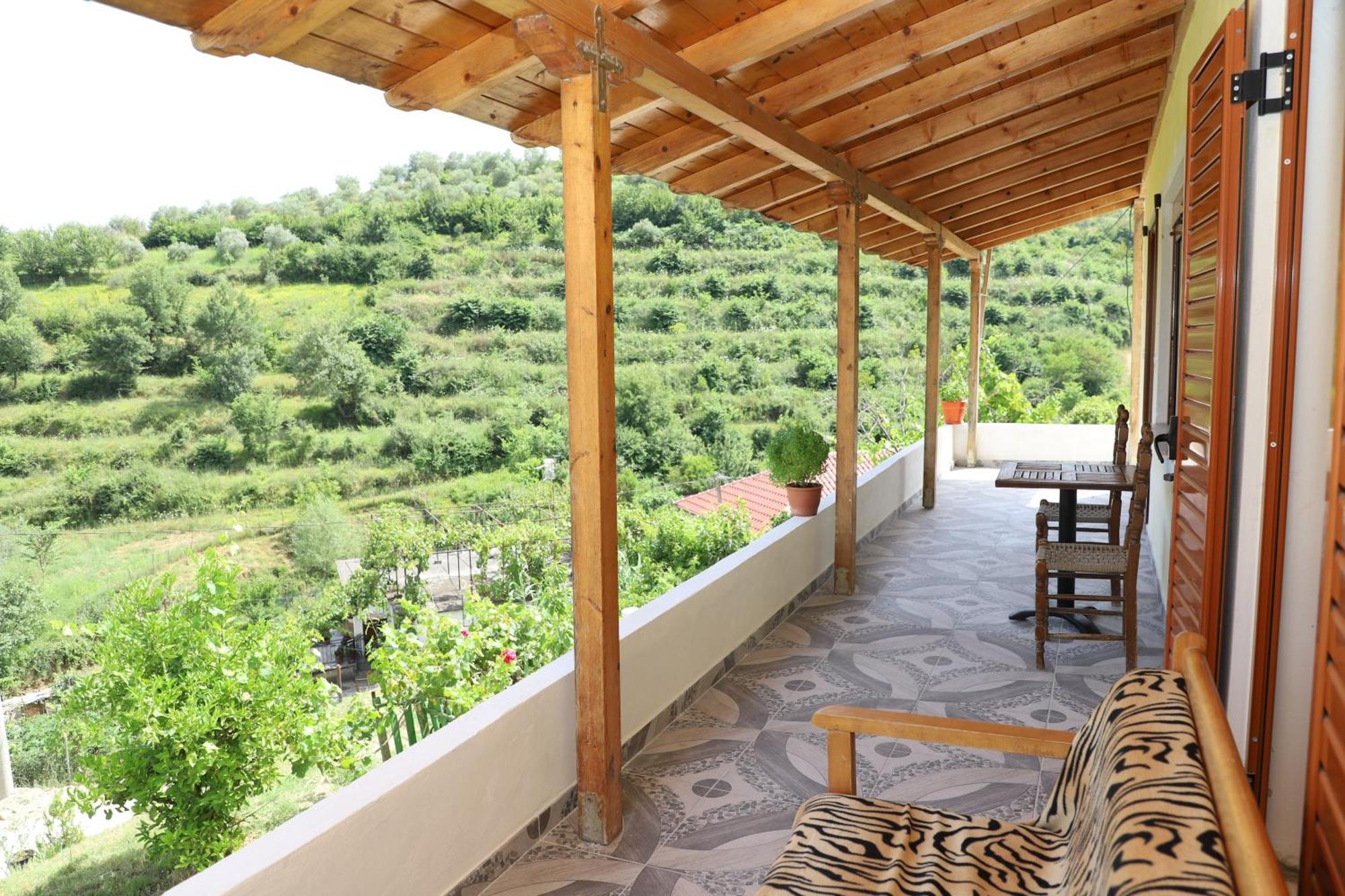 Villa Romario Берат Екстериор снимка