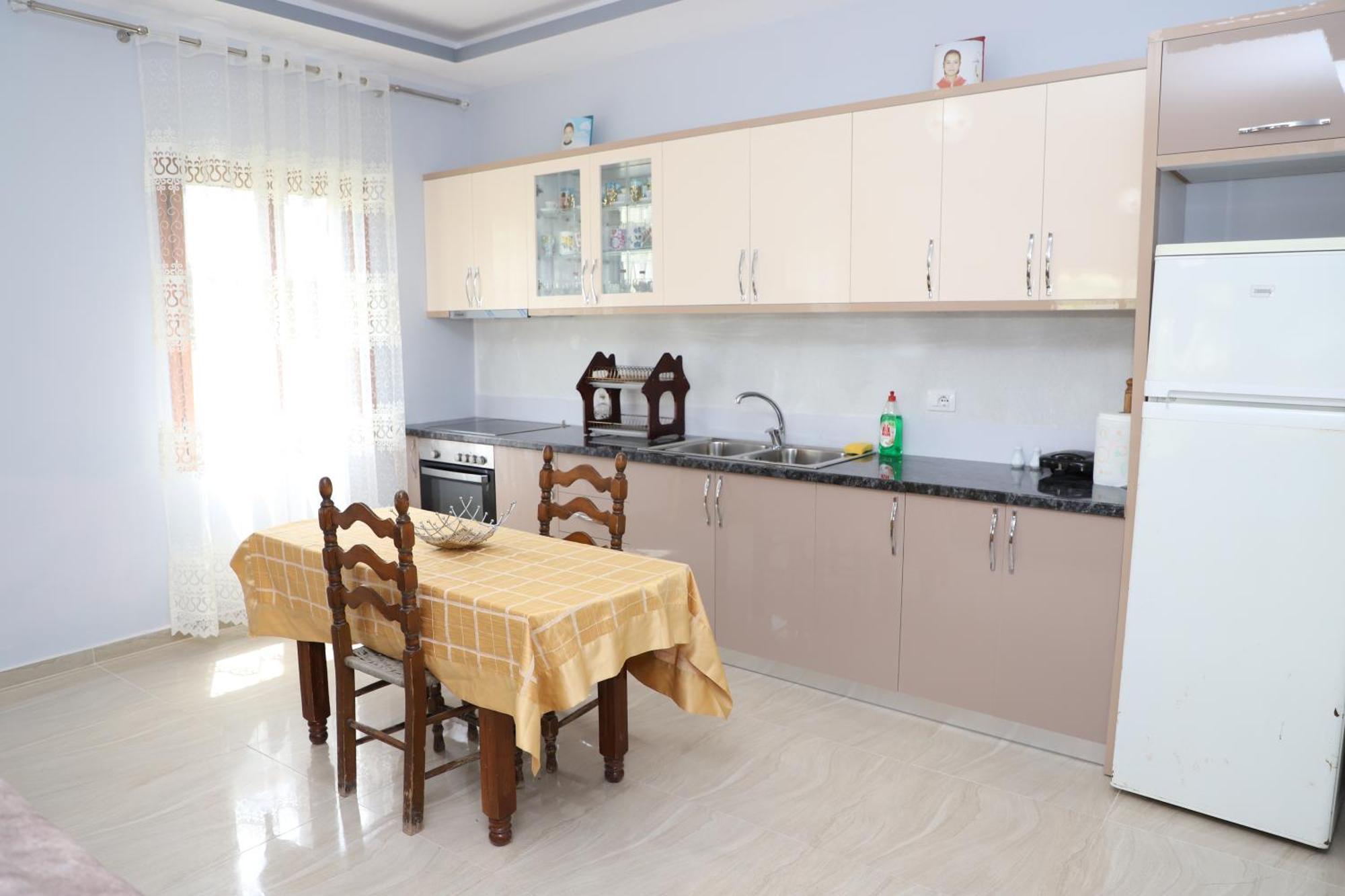 Villa Romario Берат Екстериор снимка