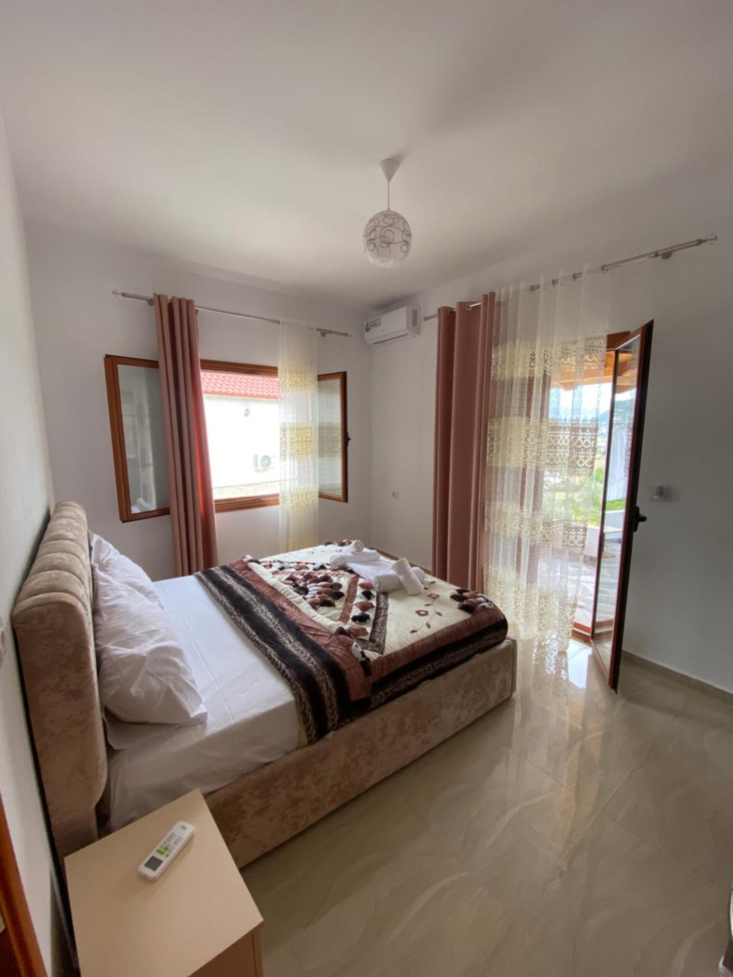 Villa Romario Берат Екстериор снимка