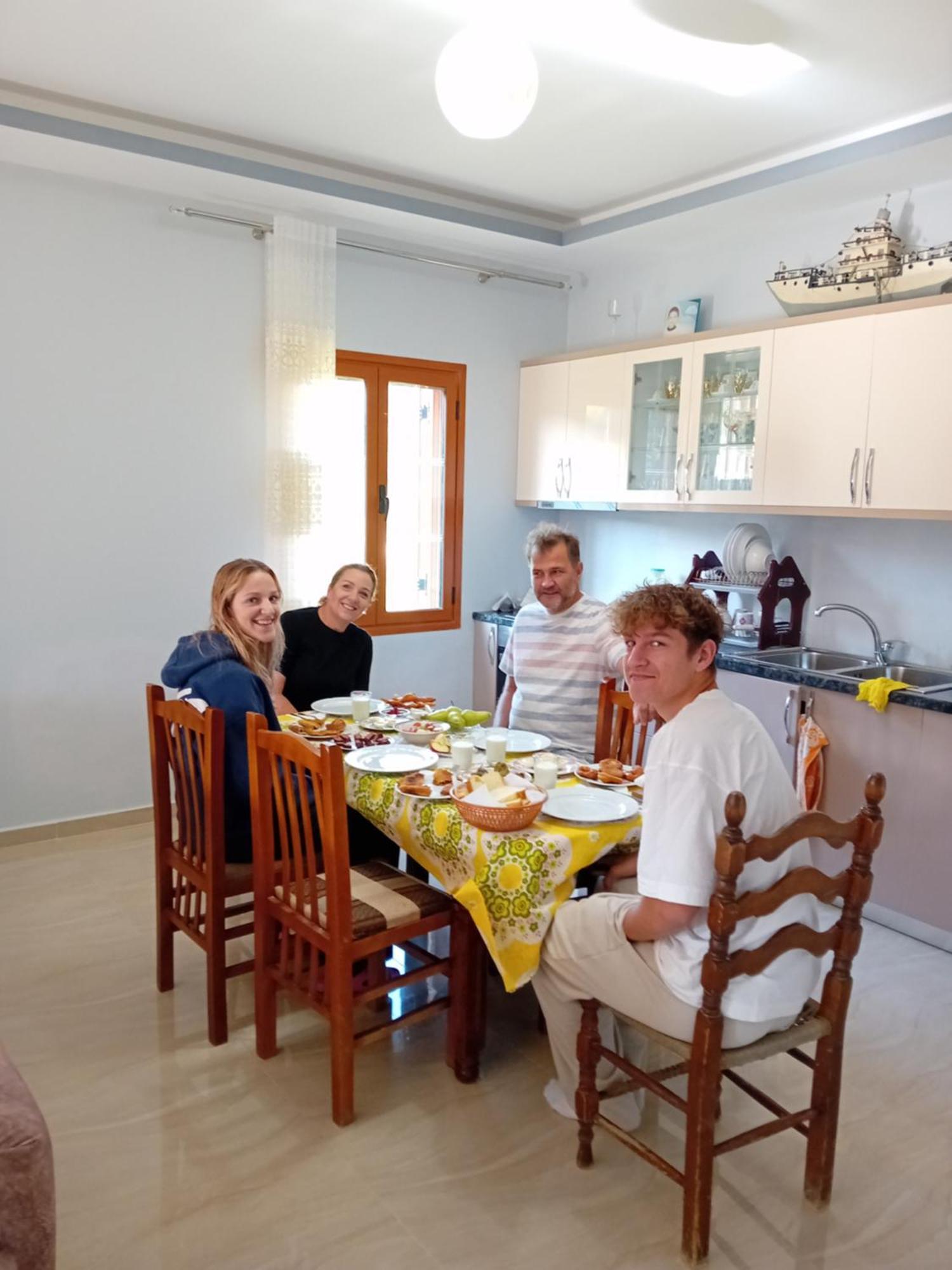 Villa Romario Берат Екстериор снимка